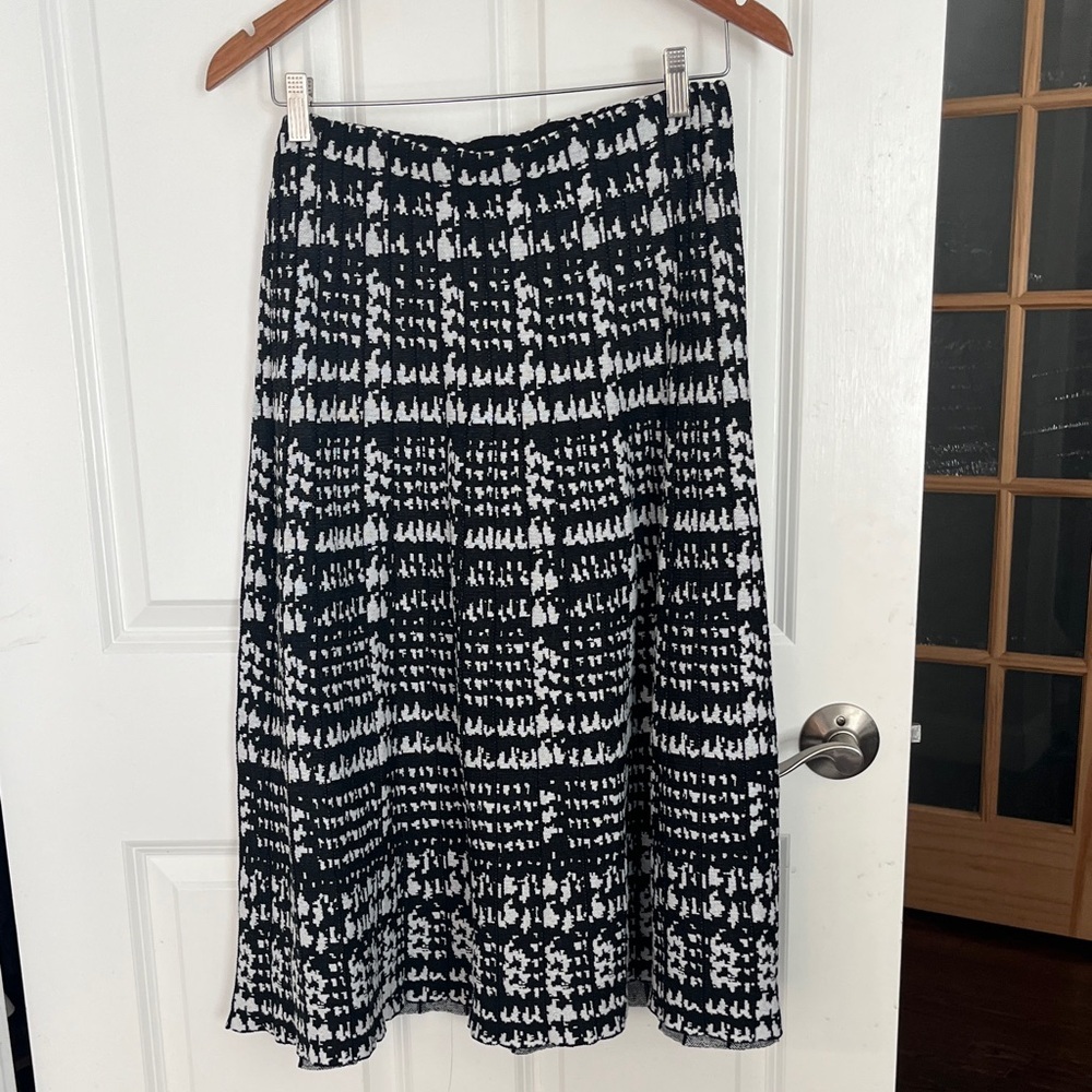 Black & White Midi Herringbone Sweater Pull on Skirt Sz small